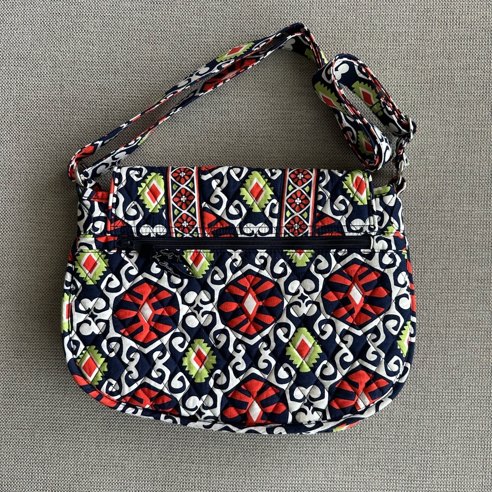 Vera Bradley Red and Green Quilted Shoulder Bag - Picture 2 of 4